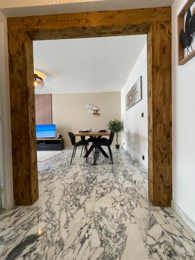 New At 150m From The Beaches Easy Check In Apartment